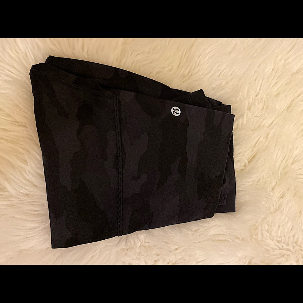 Lululemon align legging camo 28” length size 4